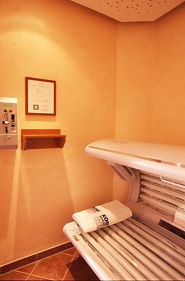 Koll Sauna mit Kolldarium Kolltrol und Koll Vital Color Sonne Dampfbad Kolldarium Therme und Erlebnissdusche Solarium ++  Koll Saunareferenz Tagungshotel in Bad W�nnenberg n�he Brilon Meschede Warstein Sauerland pr�sentiert von Koll Saunabau dem Saunahersteller in Delbr�ck OWL NRW n�he Paderborn Westfalen