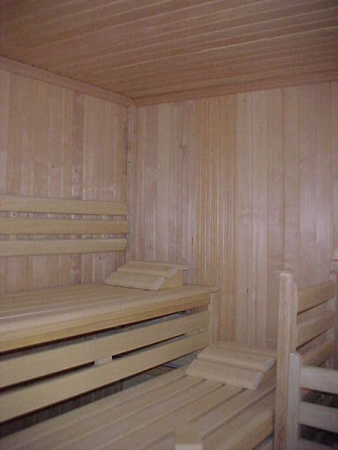 Koll Sauna mit Kolldarium Kolltrol und Koll Vital Color Sonne Dampfbad Solarium ++  Koll Saunareferenz Wellnesscamp D�ne 6 Ostseeheilbad Zingst n�he R�gen  Mecklenburg Vorpommern ehemalige DDR pr�sentiert von Koll Saunabau dem Saunahersteller f�r Berlin Brandenburg Ostdeutschland neue Bundesl�nder ++Herstellung in  Delbr�ck OWL NRW n�he Paderborn Westfalen