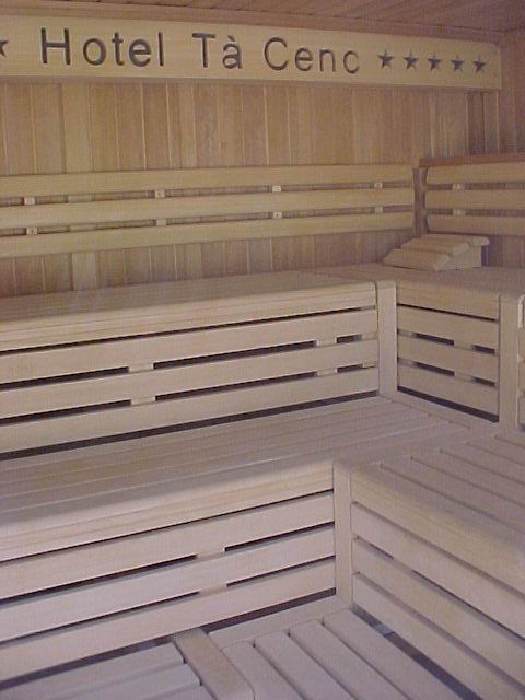 Koll Sauna mit Kolldarium Kolltrol und Koll Vital Color Sonne ++  Koll Saunareferenz 5 Sterne Hotel Ta Cenc Insel Gozo bei Malta Mittelmeer pr�sentiert von Koll Saunabau dem Saunahersteller in M�nchen Bayern Delbr�ck OWL NRW n�he Paderborn Westfalen